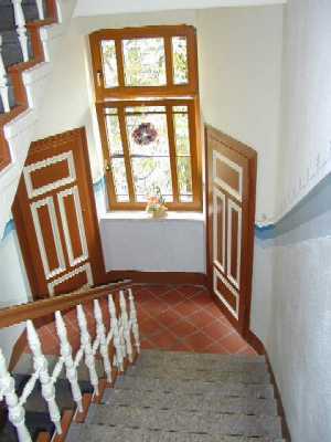 Treppe zum Flurfenster